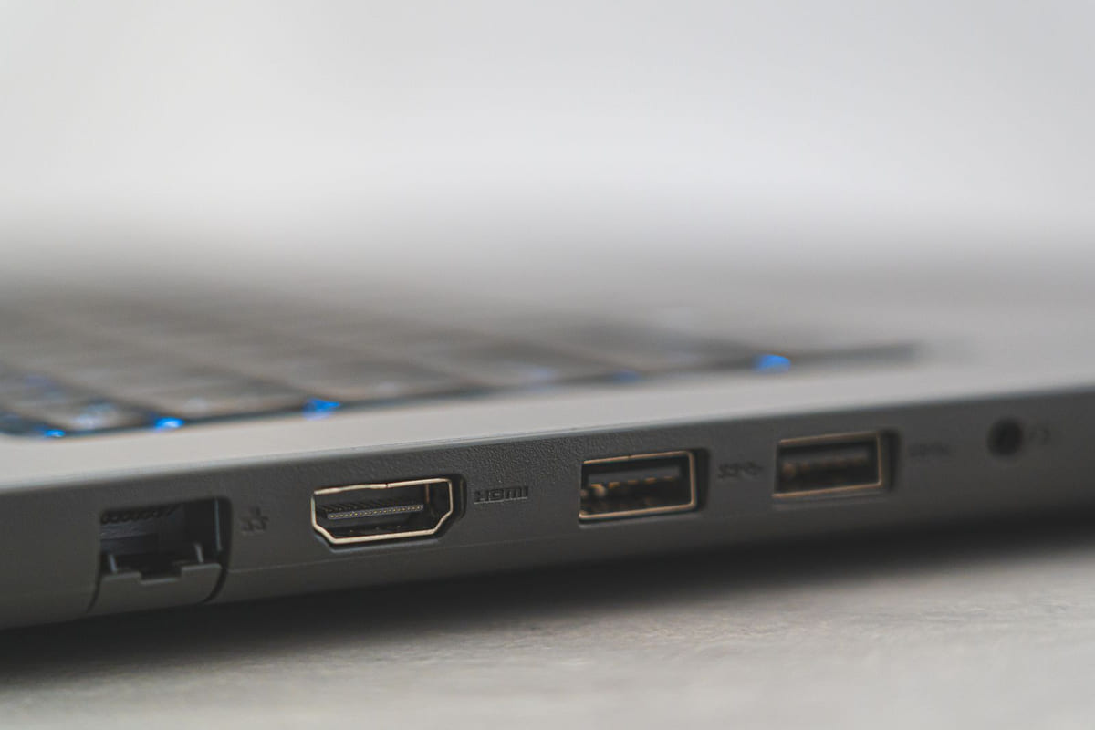 ต่อจอผิดชีวิตเปลี่ยน: คู่มือเลือก HDMI, DisplayPort, USB-C ให้ตรงใจ